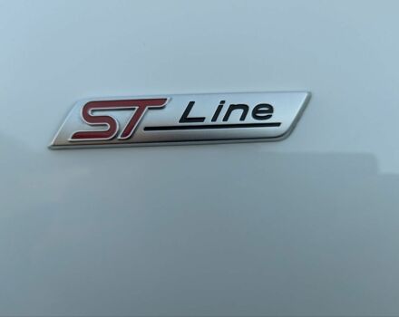 Белый Форд Фокус, объемом двигателя 1.5 л и пробегом 159 тыс. км за 15300 $, фото 2 на Automoto.ua