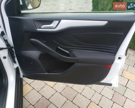 Белый Форд Фокус, объемом двигателя 1.5 л и пробегом 187 тыс. км за 13950 $, фото 52 на Automoto.ua