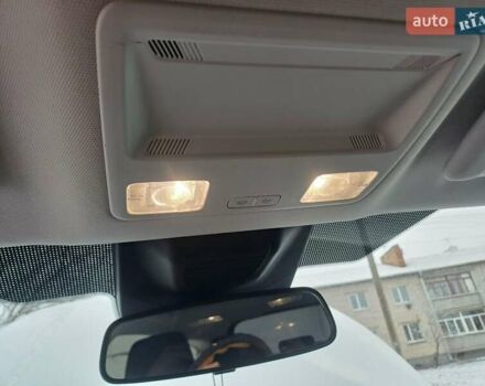 Білий Форд Фокус, об'ємом двигуна 1.5 л та пробігом 175 тис. км за 12300 $, фото 29 на Automoto.ua