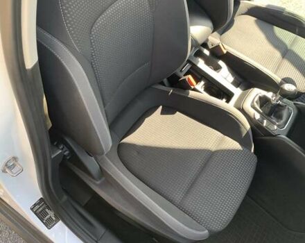 Белый Форд Фокус, объемом двигателя 1.5 л и пробегом 218 тыс. км за 13000 $, фото 4 на Automoto.ua