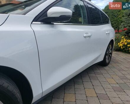 Белый Форд Фокус, объемом двигателя 1.5 л и пробегом 187 тыс. км за 13950 $, фото 6 на Automoto.ua