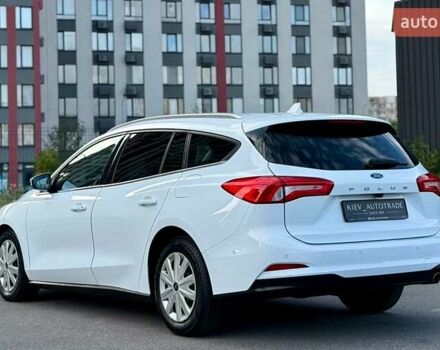 Белый Форд Фокус, объемом двигателя 2 л и пробегом 218 тыс. км за 16500 $, фото 10 на Automoto.ua