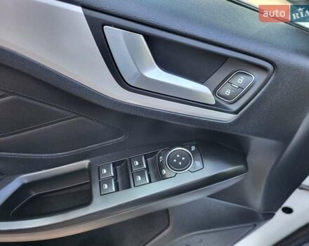 Белый Форд Фокус, объемом двигателя 1.5 л и пробегом 160 тыс. км за 13999 $, фото 17 на Automoto.ua