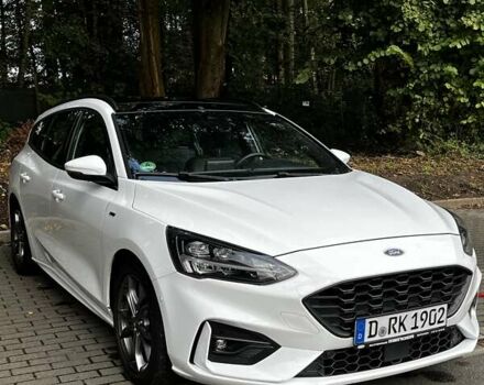 Белый Форд Фокус, объемом двигателя 1.5 л и пробегом 212 тыс. км за 14000 $, фото 3 на Automoto.ua