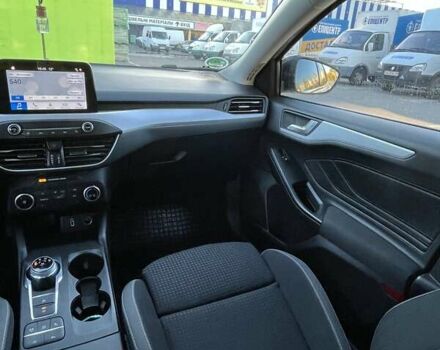 Белый Форд Фокус, объемом двигателя 2 л и пробегом 205 тыс. км за 14900 $, фото 7 на Automoto.ua