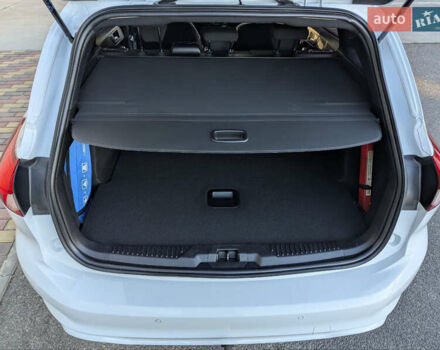 Белый Форд Фокус, объемом двигателя 1.5 л и пробегом 160 тыс. км за 15500 $, фото 21 на Automoto.ua