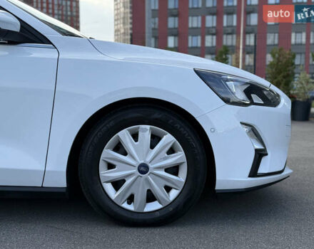 Белый Форд Фокус, объемом двигателя 2 л и пробегом 218 тыс. км за 16500 $, фото 14 на Automoto.ua