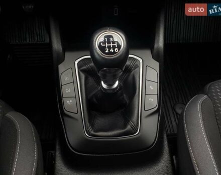 Белый Форд Фокус, объемом двигателя 1.5 л и пробегом 187 тыс. км за 13950 $, фото 69 на Automoto.ua