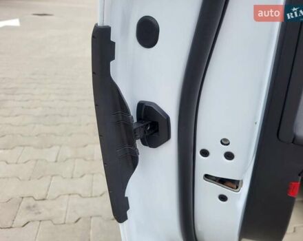 Белый Форд Фокус, объемом двигателя 1.5 л и пробегом 190 тыс. км за 14500 $, фото 73 на Automoto.ua