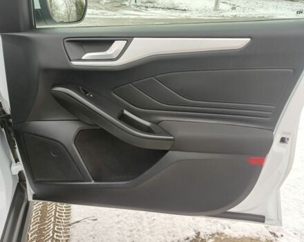 Белый Форд Фокус, объемом двигателя 1.5 л и пробегом 175 тыс. км за 12800 $, фото 11 на Automoto.ua