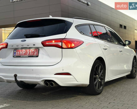 Белый Форд Фокус, объемом двигателя 1.5 л и пробегом 160 тыс. км за 15500 $, фото 4 на Automoto.ua