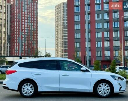 Белый Форд Фокус, объемом двигателя 2 л и пробегом 218 тыс. км за 16500 $, фото 6 на Automoto.ua