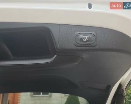 Белый Форд Фокус, объемом двигателя 1.5 л и пробегом 187 тыс. км за 13950 $, фото 82 на Automoto.ua