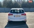 Белый Форд Фокус, объемом двигателя 1.5 л и пробегом 161 тыс. км за 12000 $, фото 5 на Automoto.ua