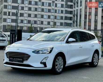 Белый Форд Фокус, объемом двигателя 2 л и пробегом 218 тыс. км за 16500 $, фото 5 на Automoto.ua