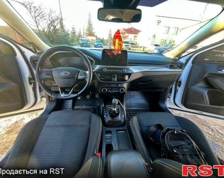 Белый Форд Фокус, объемом двигателя 1.5 л и пробегом 245 тыс. км за 13500 $, фото 9 на Automoto.ua