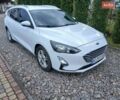 Білий Форд Фокус, об'ємом двигуна 1.5 л та пробігом 183 тис. км за 12000 $, фото 1 на Automoto.ua
