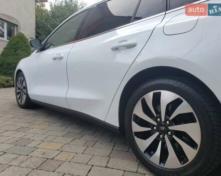 Белый Форд Фокус, объемом двигателя 1.5 л и пробегом 187 тыс. км за 13950 $, фото 14 на Automoto.ua