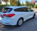 Белый Форд Фокус, объемом двигателя 1.5 л и пробегом 160 тыс. км за 13999 $, фото 6 на Automoto.ua