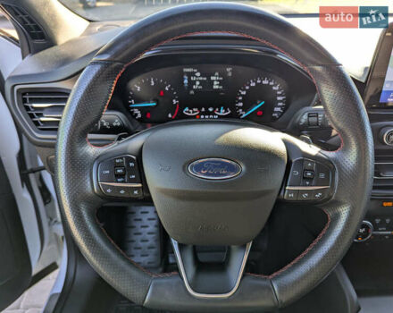 Белый Форд Фокус, объемом двигателя 1.5 л и пробегом 160 тыс. км за 15500 $, фото 14 на Automoto.ua