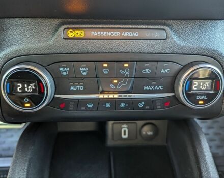 Белый Форд Фокус, объемом двигателя 1.5 л и пробегом 159 тыс. км за 15300 $, фото 10 на Automoto.ua