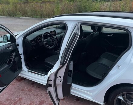 Білий Форд Фокус, об'ємом двигуна 1.5 л та пробігом 216 тис. км за 12900 $, фото 28 на Automoto.ua