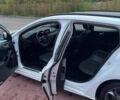 Білий Форд Фокус, об'ємом двигуна 1.5 л та пробігом 216 тис. км за 12900 $, фото 28 на Automoto.ua
