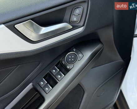 Белый Форд Фокус, объемом двигателя 2 л и пробегом 218 тыс. км за 16500 $, фото 21 на Automoto.ua