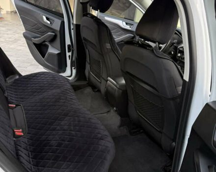 Білий Форд Фокус, об'ємом двигуна 1.5 л та пробігом 205 тис. км за 12400 $, фото 8 на Automoto.ua