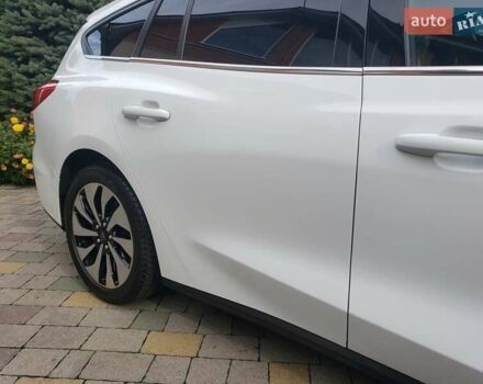 Белый Форд Фокус, объемом двигателя 1.5 л и пробегом 187 тыс. км за 13950 $, фото 33 на Automoto.ua