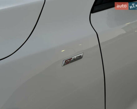 Белый Форд Фокус, объемом двигателя 1.5 л и пробегом 160 тыс. км за 15500 $, фото 10 на Automoto.ua