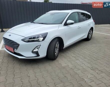 Білий Форд Фокус, об'ємом двигуна 1.5 л та пробігом 190 тис. км за 15000 $, фото 2 на Automoto.ua