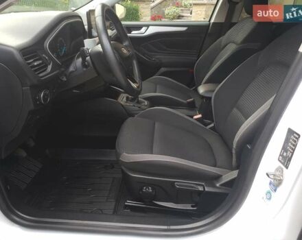 Белый Форд Фокус, объемом двигателя 1.5 л и пробегом 187 тыс. км за 13950 $, фото 48 на Automoto.ua