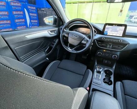 Белый Форд Фокус, объемом двигателя 2 л и пробегом 205 тыс. км за 14900 $, фото 6 на Automoto.ua