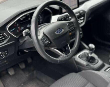 Белый Форд Фокус, объемом двигателя 1.5 л и пробегом 72 тыс. км за 12800 $, фото 5 на Automoto.ua