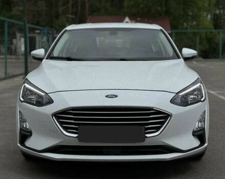 Белый Форд Фокус, объемом двигателя 1.5 л и пробегом 72 тыс. км за 12800 $, фото 2 на Automoto.ua