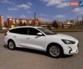 Белый Форд Фокус, объемом двигателя 1.5 л и пробегом 82 тыс. км за 14300 $, фото 2 на Automoto.ua