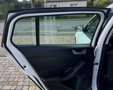 Белый Форд Фокус, объемом двигателя 2 л и пробегом 240 тыс. км за 13300 $, фото 35 на Automoto.ua