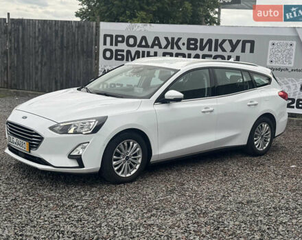 Белый Форд Фокус, объемом двигателя 1.5 л и пробегом 190 тыс. км за 15800 $, фото 16 на Automoto.ua
