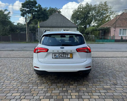 Белый Форд Фокус, объемом двигателя 2 л и пробегом 240 тыс. км за 13300 $, фото 6 на Automoto.ua