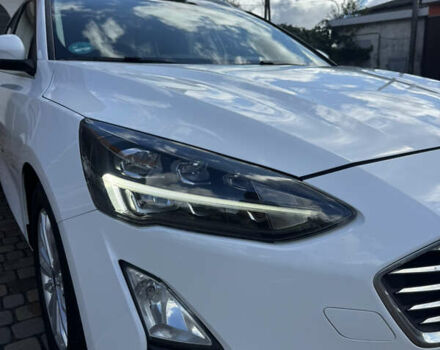 Белый Форд Фокус, объемом двигателя 2 л и пробегом 240 тыс. км за 13300 $, фото 42 на Automoto.ua