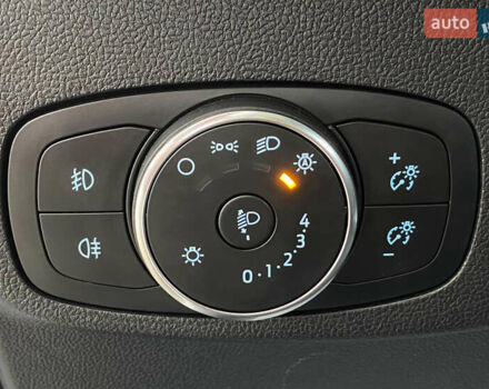 Белый Форд Фокус, объемом двигателя 1.5 л и пробегом 194 тыс. км за 13950 $, фото 12 на Automoto.ua