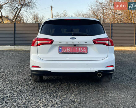 Белый Форд Фокус, объемом двигателя 1.5 л и пробегом 152 тыс. км за 13700 $, фото 11 на Automoto.ua