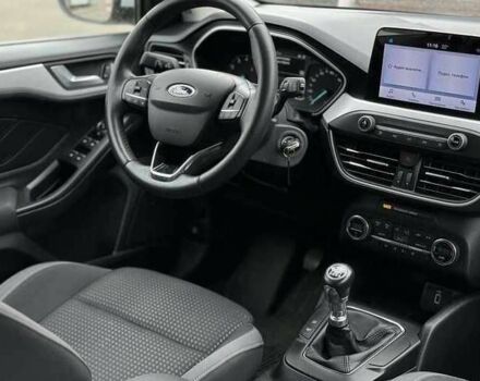 Белый Форд Фокус, объемом двигателя 1.5 л и пробегом 72 тыс. км за 12800 $, фото 7 на Automoto.ua