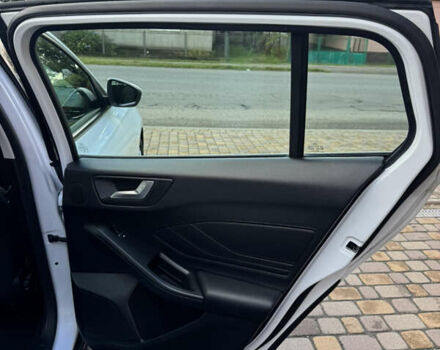 Белый Форд Фокус, объемом двигателя 2 л и пробегом 240 тыс. км за 13300 $, фото 37 на Automoto.ua