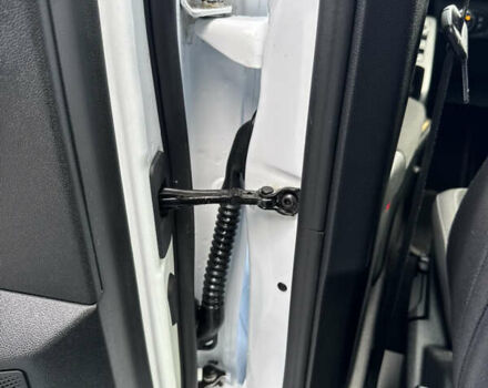 Белый Форд Фокус, объемом двигателя 1.5 л и пробегом 180 тыс. км за 13499 $, фото 65 на Automoto.ua