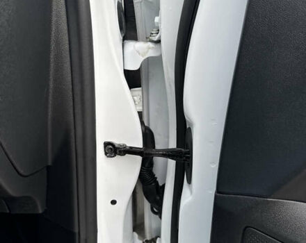 Белый Форд Фокус, объемом двигателя 1.5 л и пробегом 180 тыс. км за 13499 $, фото 66 на Automoto.ua