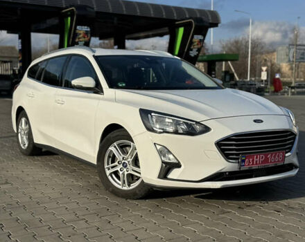 Белый Форд Фокус, объемом двигателя 1.5 л и пробегом 180 тыс. км за 13499 $, фото 2 на Automoto.ua