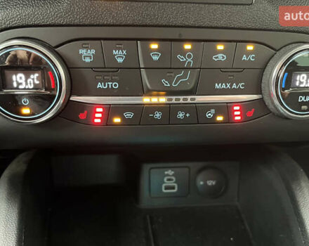 Білий Форд Фокус, об'ємом двигуна 1.5 л та пробігом 181 тис. км за 17800 $, фото 13 на Automoto.ua