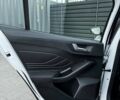 Белый Форд Фокус, объемом двигателя 1.5 л и пробегом 122 тыс. км за 15000 $, фото 11 на Automoto.ua